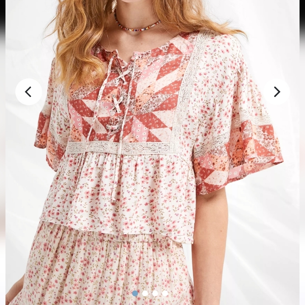 American Eagle Cream and Rust Red Pink Floral Patchwork Blouse Skirt Set. Large